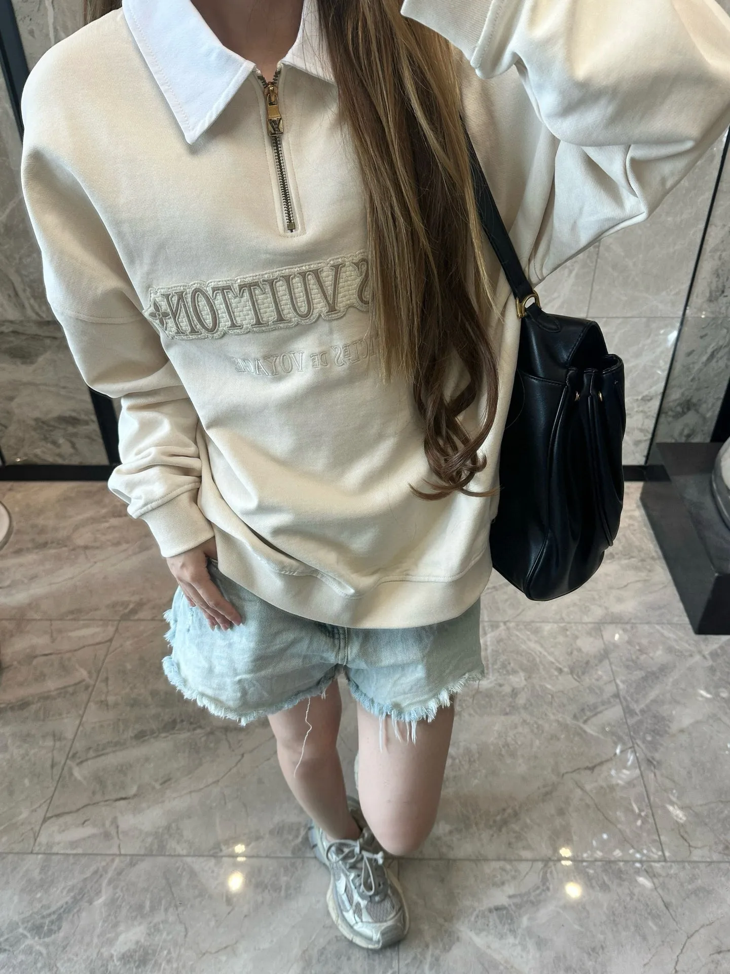 Louis Vuitton/Louis Vuitton 25Fw letter embroidered white lapel half-zip sweatshirt